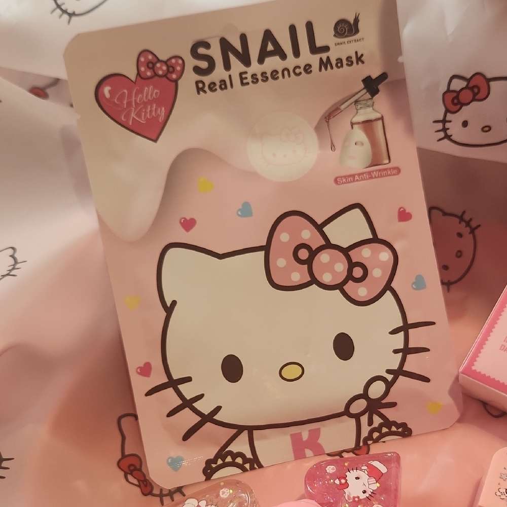 Hello Kitty Bundle Set - Picture 3 of 8